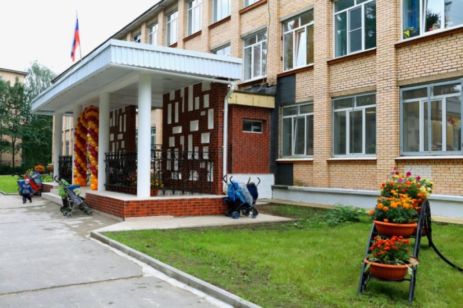 Фотография школы.